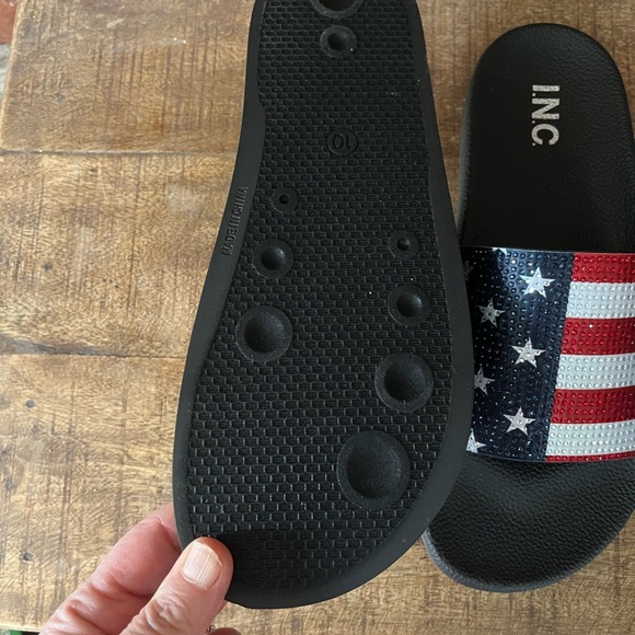 COPY - Flag sandals size 10 great for the Fourth of July or every day very spar… - Picture 2 of 7